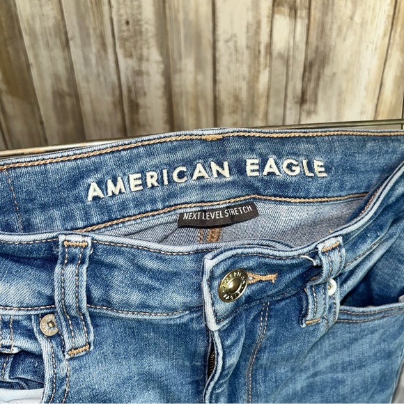 American Eagle Super High Rise Flare Jeans | Size 2 | Classic Blue Stretch Denim - Picture 7 of 9